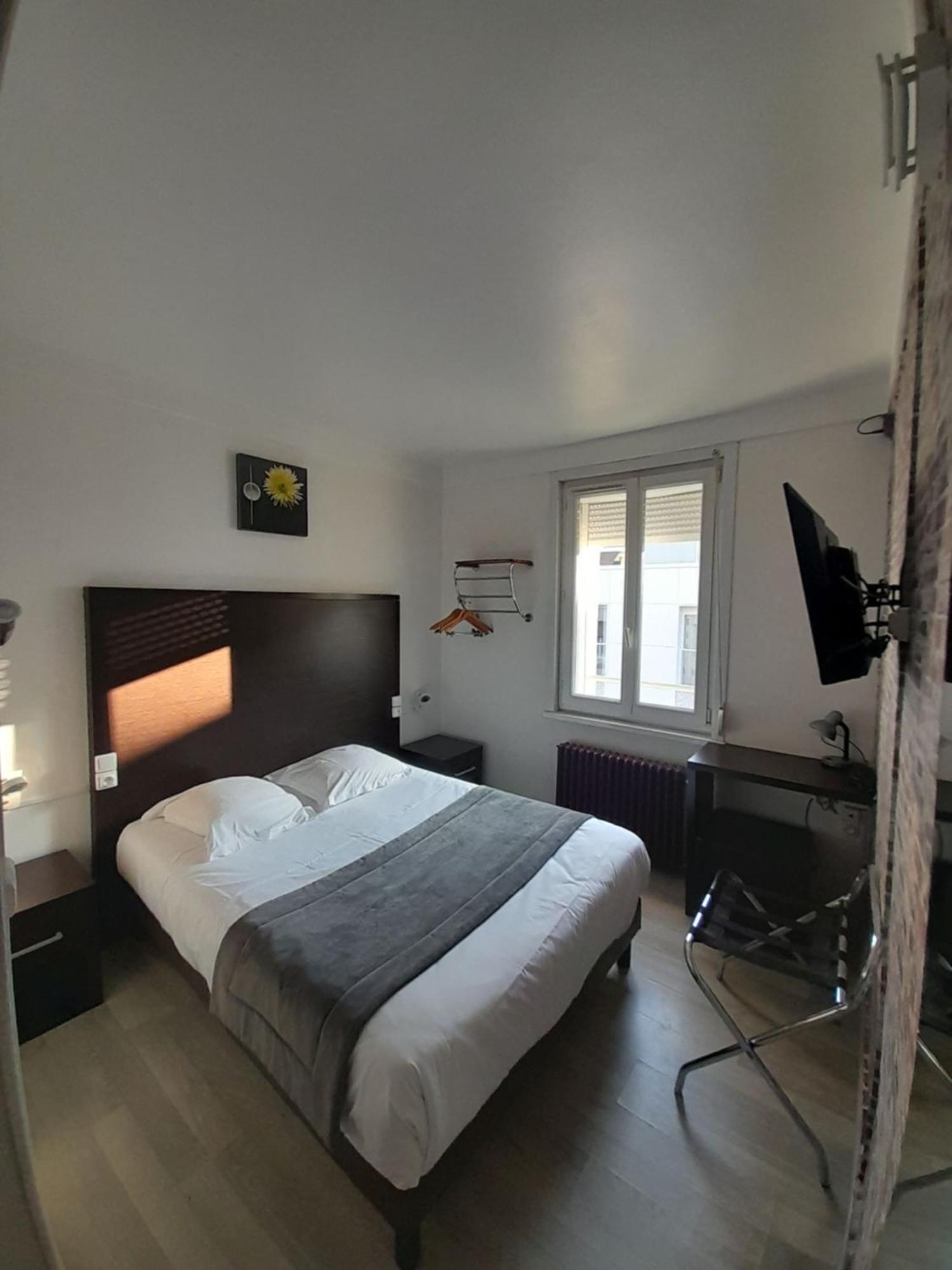 Au Spatial Amiens Exterior photo