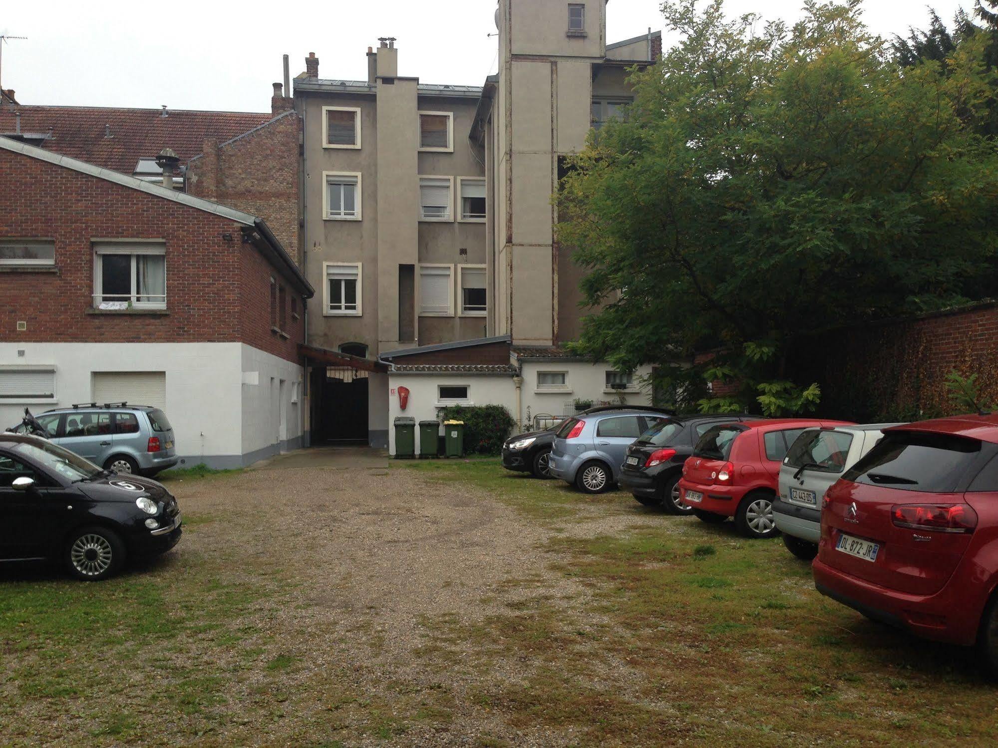 Au Spatial Amiens Exterior photo