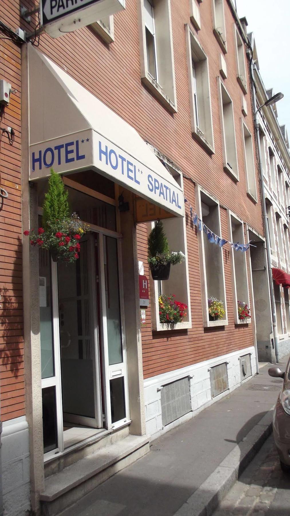 Au Spatial Amiens Exterior photo